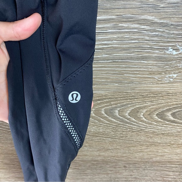 Lululemon reflective leggings high rise EUC Size 6 - Picture 15 of 16